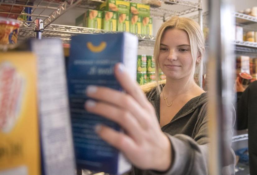 Lions Pantry volunteer